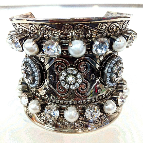 Large Ornate Jeweled Cuff Bracelet - Picture 2 of 4